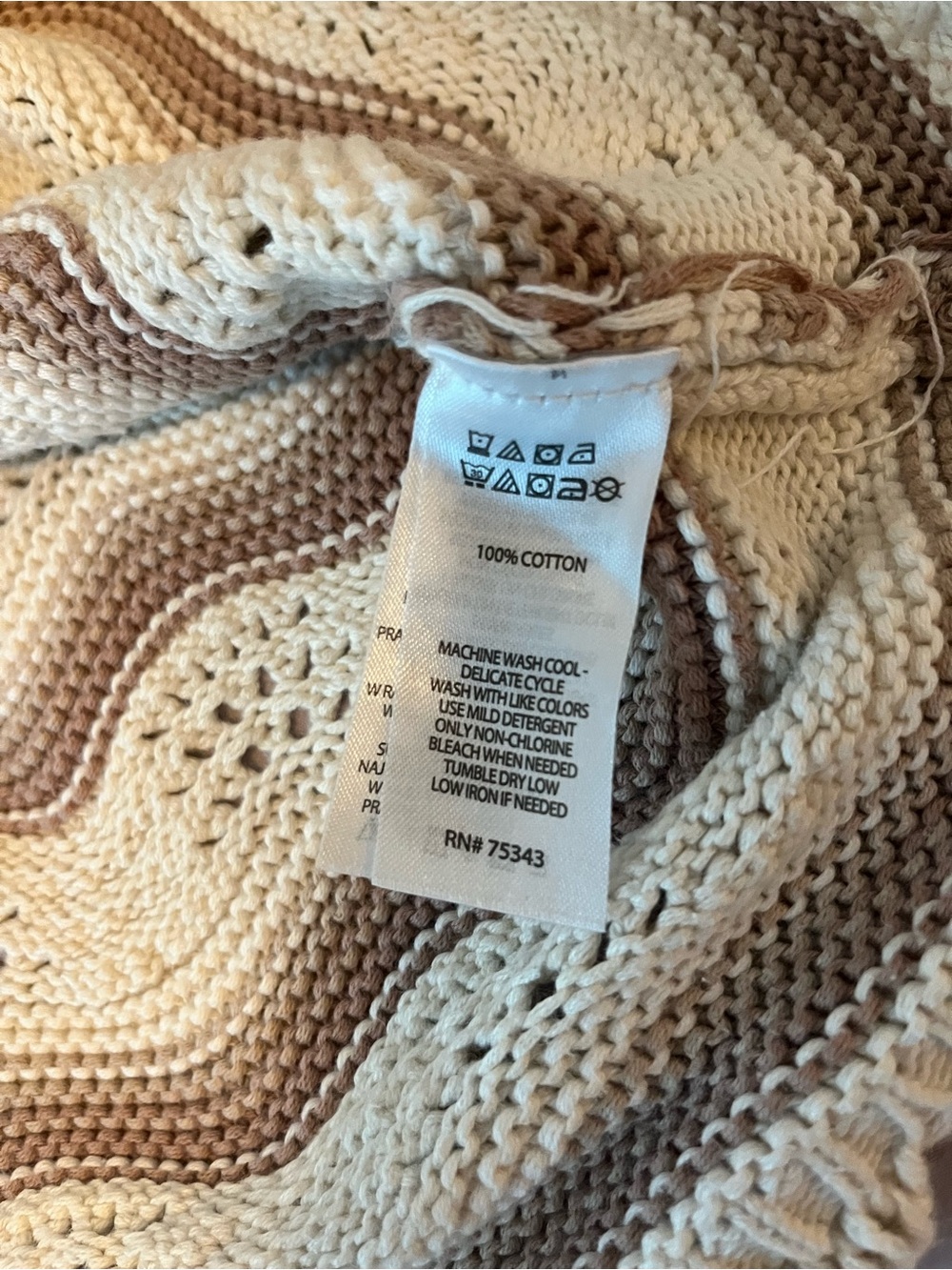 100% Cotton Jessica Simpson Crochet Wave Stripe Crop Top in Cream and Taupe - Picture 4 of 4